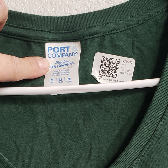 St.patricks day tshirt " rub me for luck" womens size medium - Picture 2 of 2